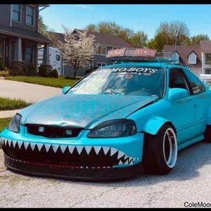 Meet your Posher, Tom